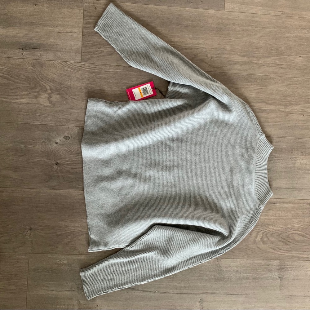 Vince Camuto Gray Long Sleeve Sweater Women’s S. T - Picture 8 of 9
